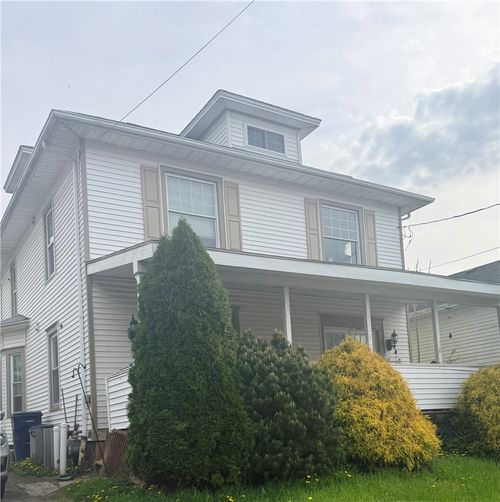 92 Water Street, Lyons, NY, 14489 | Card Image