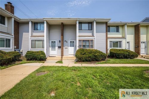 l-10-10 Quincy Circle, South Brunswick, NJ, 08810 | Card Image