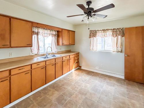 200 Boman St, Flushing, MI, 48433-1787 | Card Image