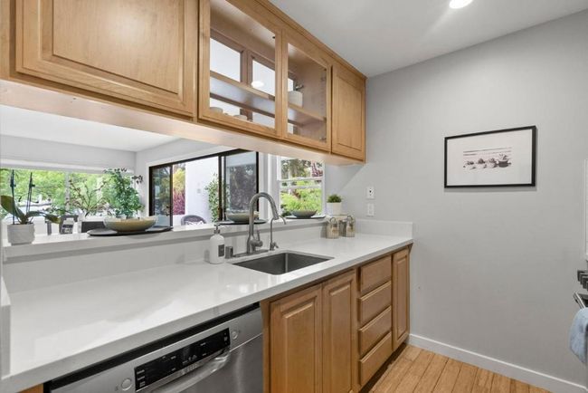 49 - 1919 Alameda De Las Pulgas, Condo with 1 bedrooms, 1 bathrooms and 1 parking in Redwood City CA | Image 8