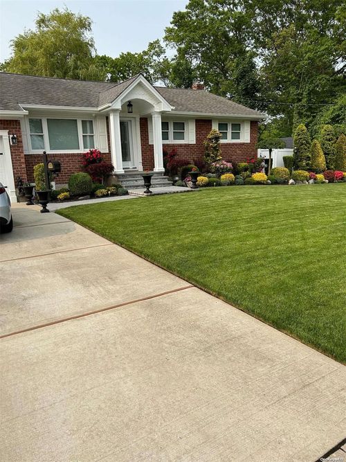 155 N Detroit Ave, North Massapequa, NY, 11758-1837 | Card Image