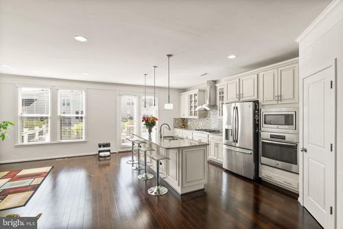 23491 Epperson Sq, BRAMBLETON, VA, 20148-7430 | Card Image