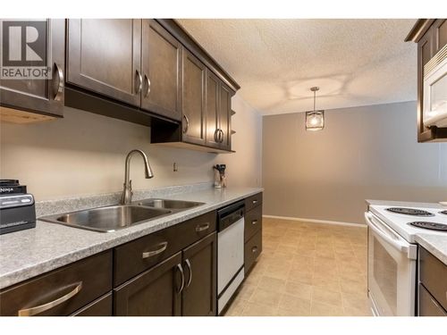 101-279 Alder Dr, Logan Lake, BC, V0K1W0 | Card Image