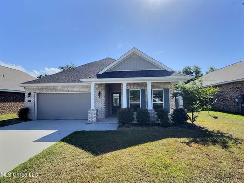 7320 Shearwater Way, Ocean Springs, MS, 39564-4588 | Card Image