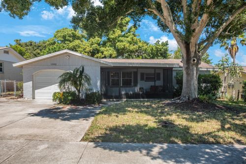 1502 Coppertree Dr, TARPON SPRINGS, FL, 34689-3010 | Card Image