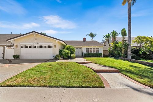 13192 Ranchwood Rd, Tustin, CA, 92782-8724 | Card Image