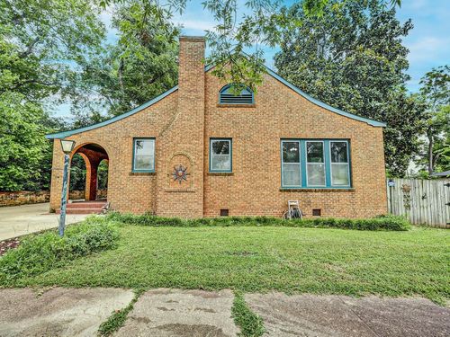 609 Nacogdoches St, Jacksonville, TX, 75766-2542 | Card Image