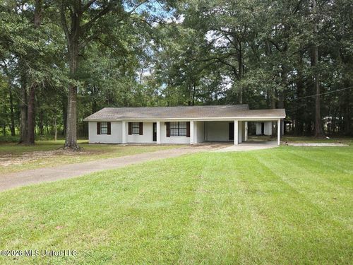 104 Old Highway 15 N, Laurel, MS, 39443-7527 | Card Image