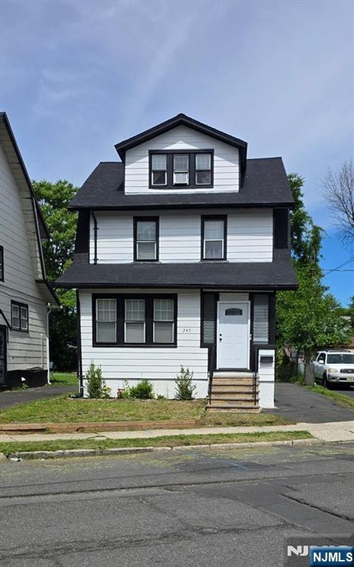 245 Linden Ave, Irvington, NJ, 07111-2524 | Card Image
