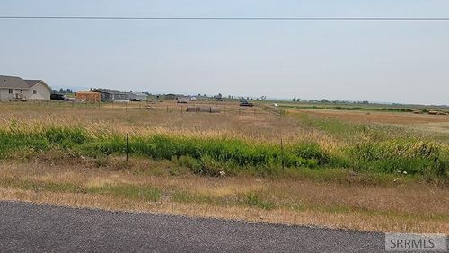 229 N 2270 E, Saint Anthony, ID, 83445-1233 | Card Image