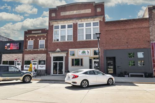 118 E Main St, Dwight, IL, 60420-1362 | Card Image