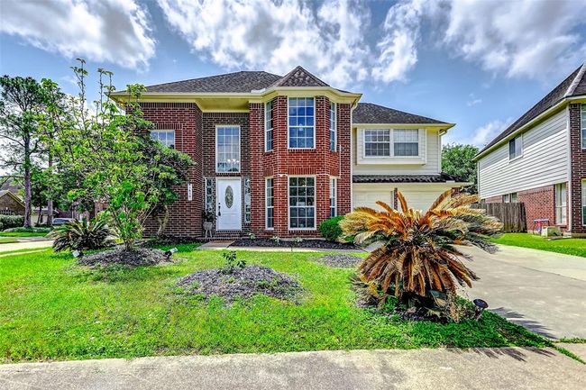 1410 Quiet Green Ct, House other with 3 bedrooms, 3 bathrooms and 2 parking in Houston TX | Image 37
