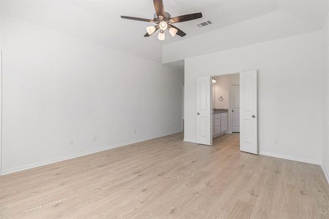 249 Edgewater Dr, House other with 4 bedrooms, 2 bathrooms and 2 parking in West Columbia TX | Image 18