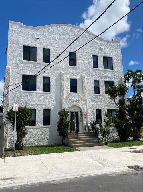 21-2961 Sw 5th St, Miami, FL, 33135-2856 | Card Image