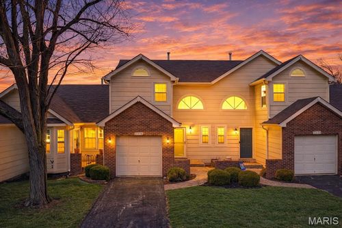 11934 Autumn Lakes Dr, Maryland Heights, MO, 63043-4903 | Card Image