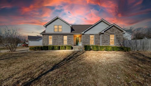 305 Atlantic Blvd, Clarksville, TN, 37040-6063 | Card Image