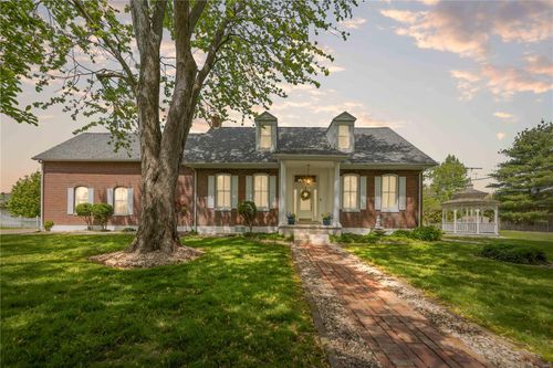 339 E Mill St, Millstadt, IL, 62260-1217 | Card Image