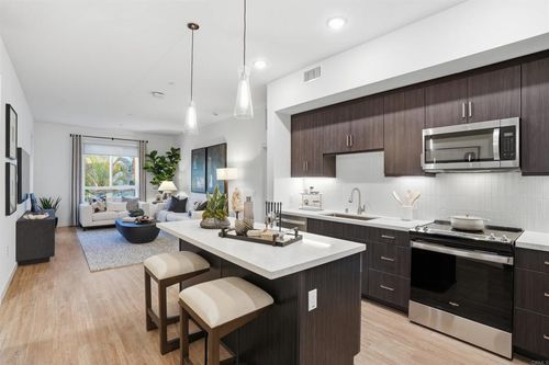 6-311-6000 Luminary Dr, Chula Vista, CA, 91913-0164 | Card Image