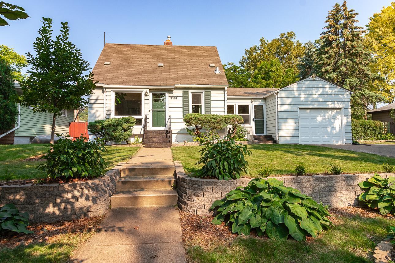 Stewart Ave, Saint Paul, MN 55116