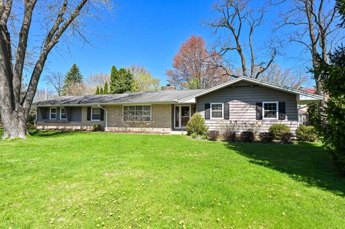 18830 Brookdale Dr, Brookfield, WI, 53045-3308 | Card Image