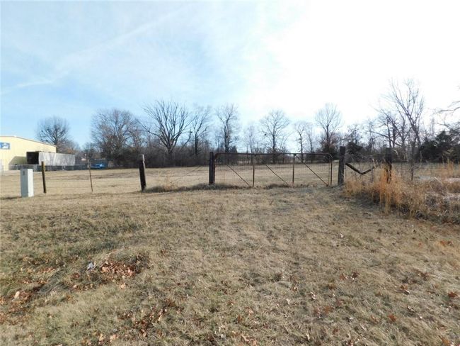 4070 Parkview Dr, Home with 0 bedrooms, 0 bathrooms and null parking in Frontenac KS | Image 4