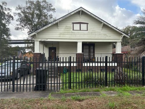 611 Majestic Pl, New Orleans, LA, 70114-4525 | Card Image