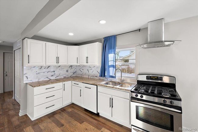 20817 Parkside Blvd, House other with 2 bedrooms, 2 bathrooms and null parking in Ferndale MI | Image 10