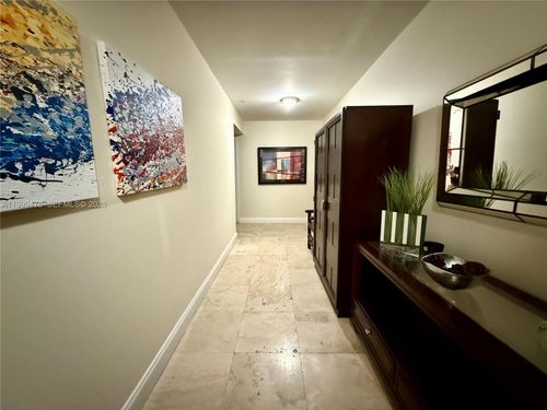 e107-1121 Crandon Blvd, Key Biscayne, FL, 33149 | Card Image