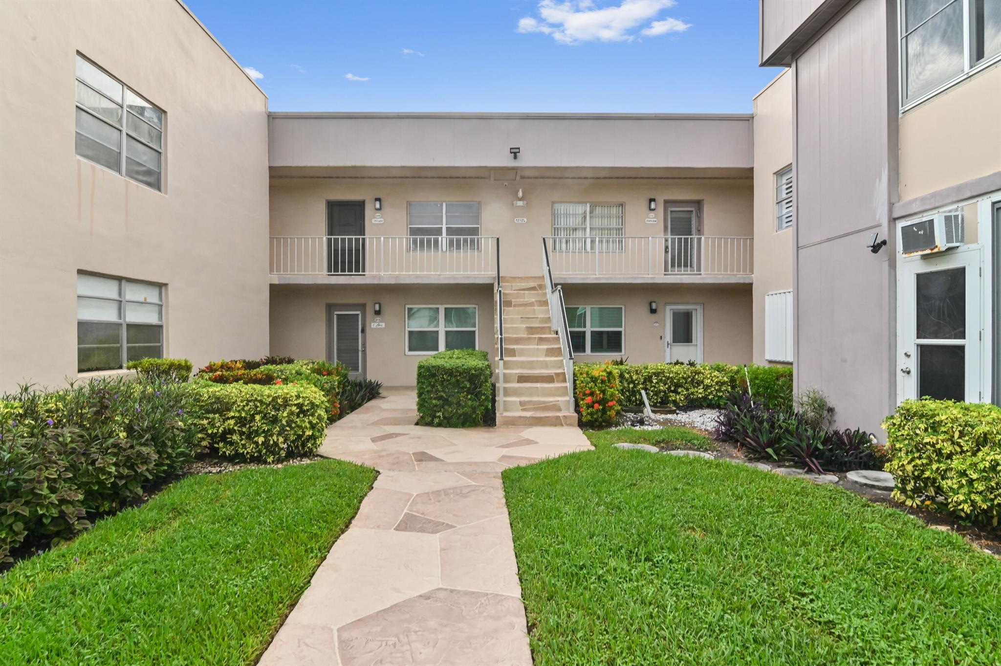 Flanders Q , Delray Beach, FL 33484