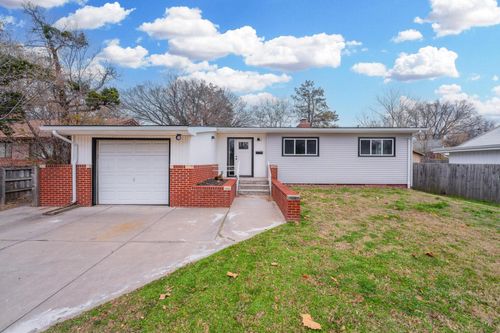 1520 N Yale Blvd, Wichita, KS, 67208-2025 | Card Image