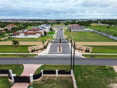 8901 N 9th St, Mcallen, TX, 78504 | Card Image