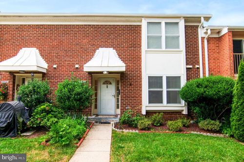 3704 Persimmon Cir, FAIRFAX, VA, 22031-4118 | Card Image