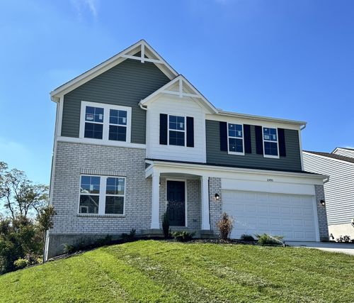 10490 Fairbourne Dr, Covington, KY, 41015-2022 | Card Image