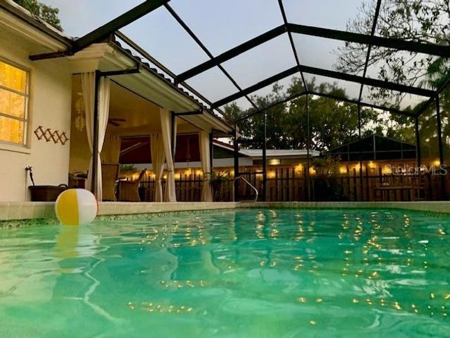 7460 Dickens Dr, House other with 3 bedrooms, 2 bathrooms and null parking in SARASOTA FL | Image 40