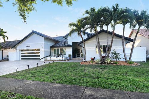 16183 Nw 15th St, Pembroke Pines, FL, 33028-1222 | Card Image