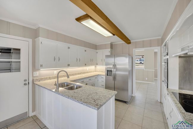 1826 Sybil Ln, House other with 3 bedrooms, 2 bathrooms and null parking in Tyler TX | Image 8