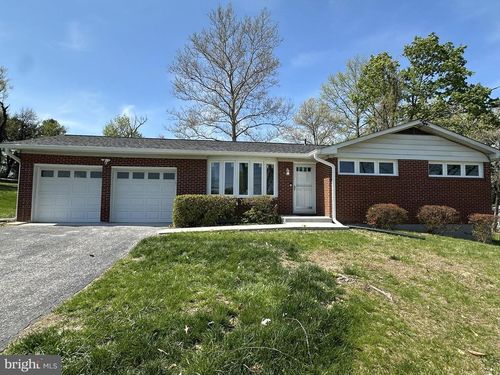 3992 Cooks Ln, ELLICOTT CITY, MD, 21043-5417 | Card Image