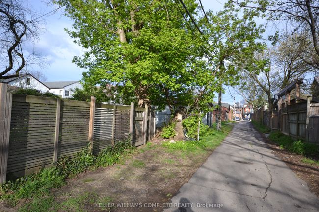 25 Chatham St, House other with 3 bedrooms, 2 bathrooms and 1 parking in Hamilton ON | Image 6