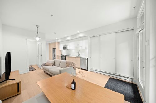 10-1419 E 1st Ave, Vancouver, BC, V5N1A4 | Card Image