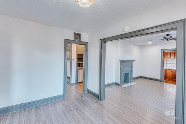 Living Room | Image 6