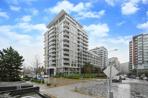 {{alt}} | Card Image