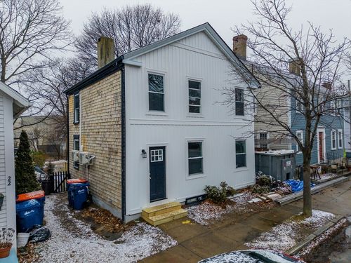 24 Middle St, Fairhaven, MA, 02719-2940 | Card Image