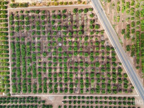 9444 Road 272, Porterville, CA, 93257-9730 | Card Image