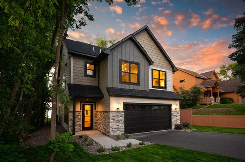 2006 Shorewood Ln, Mound, MN, 55364-1319 | Card Image