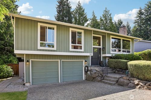 7622 130th Ave Ne, Kirkland, WA, 98033-8245 | Card Image