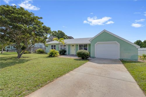 2320 12th Ave, VERO BEACH, FL, 32962-8075 | Card Image