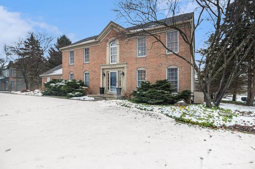 1677 Pond Shore Dr, Ann Arbor, MI, 48108-9568 | Card Image