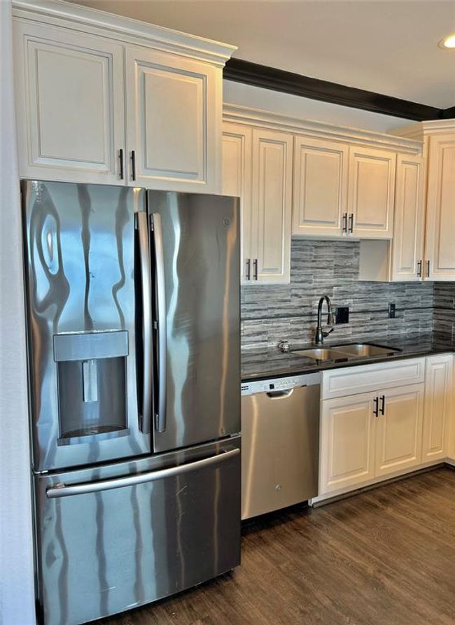 Kitchen | Image 13