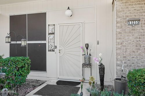 13233 N 99th Dr, Sun City, AZ, 85351-2835 | Card Image
