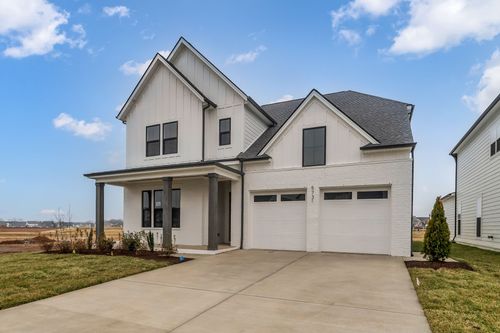 5731 Sagebrush Dr, Murfreesboro, TN, 37129-4487 | Card Image